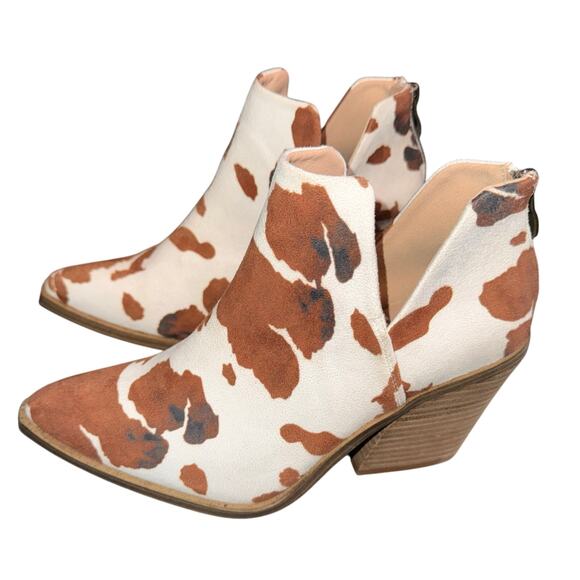Barn Babe Boots Brown and White Cow Spots Zipper in back - size 8 -R12 - Picture 2 of 9